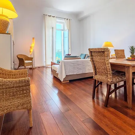 Cap Martin Rocabruna